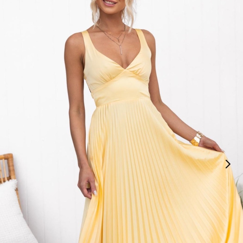 Chic Yellow Maxi Dress